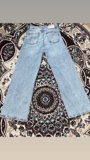 Cins şalvar – açıq mavi rəng, klassik düz kəsim. - Ölçü: 26 -