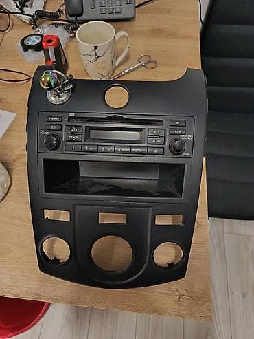cd pleyer: Məhsul: Avtomobil multimedya/radio blok + mərkəzi konsol paneli (OEM) — 3