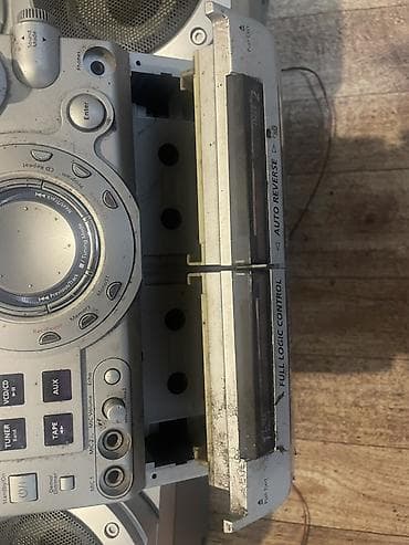ikinci əl komputer: Samsung mini Hi‑Fi musiqi sistemi Komplekt: - Mərkəzi blok və iki — 4