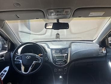 m365 pro scooter: Hyundai Accent: 1.6 l | 2012 il Sedan — 4