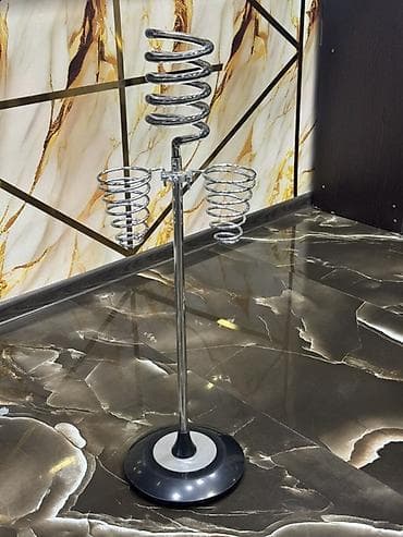 Metal spiral dizaynlı ayaqüstü saxlama/fen ayqlıq (fırça və fen
