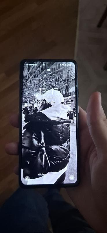 galaxy a54: Samsung Galaxy A52, rəng - Qara, Barmaq izi — 1