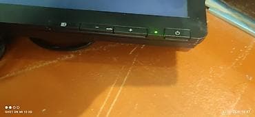 manitor 19: HP w1907v LCD monitor - Ekran: təxminən 19" genişformat (16:10) - — 3