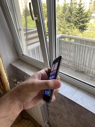 iphone x barter: IPhone 8, 64 GB, Qara, Barmaq izi — 7