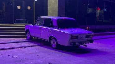 bu avtomobil traktor variantı: VAZ 2106 sedan – klassik arxaötürücülü model. Ağ rəngli kuzov, 4 qapı — 3