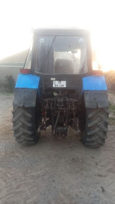 yumze traktor: Belarus 1221 traktoru - Marka/model: Belarus 1221 (Gəncə yığılımı — 2