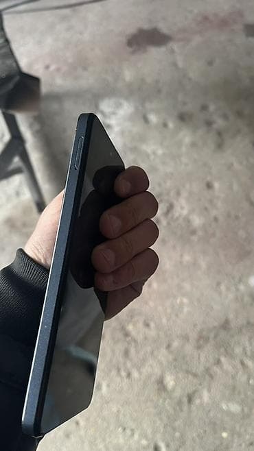 redmi 9 a: Tecno Pova 5, 256 GB, rəng - Qara, Barmaq izi — 2