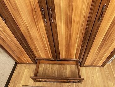 dolab 4 qapılı: İşlənmiş, 4 qapılı, Siyirməli, Qəhvəyi, Taxta, Açılan, Düz dolab — 2