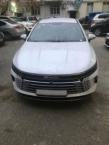 Avtomobil satışı: BYD Qin Plus DM-i sedan – ağ kuzovlu, hibrid (plug-in) model. Əsas — 1