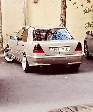 Avtomobil satışı: 1997 c il 1.8 mator mexnka qabgna 1600 15 ay 415 manat. Vatsap zeng — 7