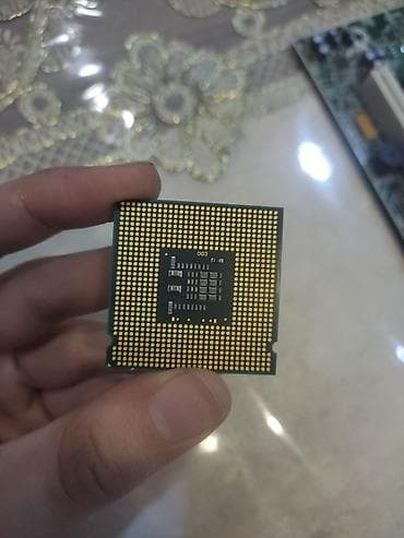 2 el pc: Prosessor Intel Core 2 Duo E7300, 2-3 GHz, 2 nüvə — 3
