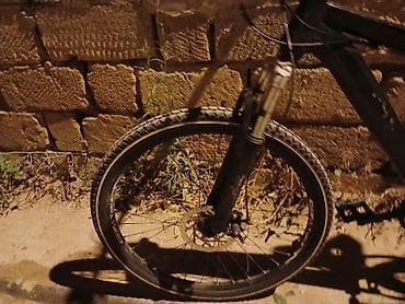 vesebed: Dağ velosipedi – 27.5” təkərlər, alüminium hardtail çərçivə - Güclü — 4