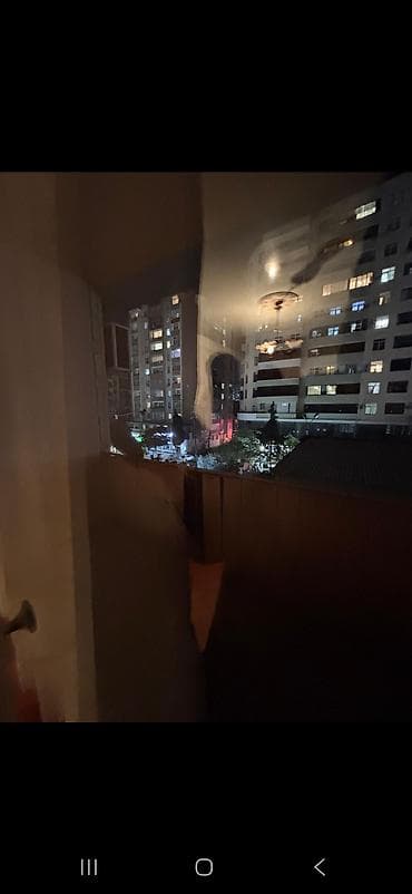 4 otaqlı mənzil 3 balkonu var 2 gune satilmalidi– geniş planlı - — 6