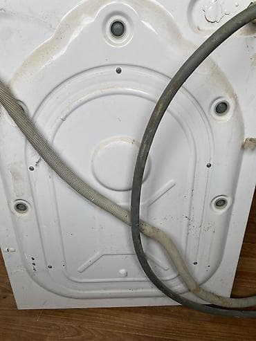 su sizmasi menzilde: Beko paltaryuyan maşın 5 kq. işləyir sadəcə problemi var ustaya — 3