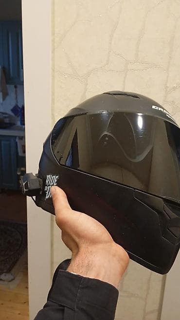 Qara mat motosiklet dəbilqəsi - Tam üz tipli (full-face) konstruksiya