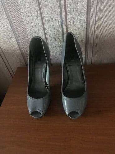 qadınlar üçün ketlər vans old skool: Tuflilər, Ölçü: 39, rəng - Boz, İşlənmiş — 2