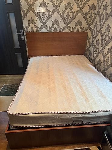 İkinəfərlik çarpayı, Bazalı, Matras ilə, Siyirməsiz