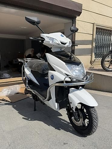 larzon disk: Elektrikli Moto – şəhər içi rahat və çevik hərəkət üçün Tam Elektrik — 1