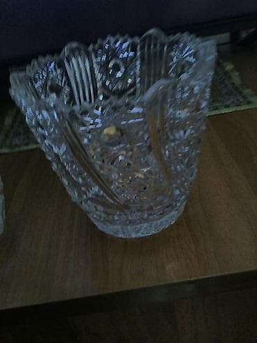 Təmiz xrustal konfet qabı ikisi bir yerdə 50 man. sovet vaxtından lalafo.az -da Təmiz xrustal konfet qabı ikisi bir yerdə 50 man. sovet vaxtından