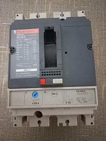 Divar kağızları, oboy: Schneider Electric Elektrik avtomat, 3 faza, 380 Vt, Kredit yoxdur, Zəmanətli, Ünvandan götürmə — 1