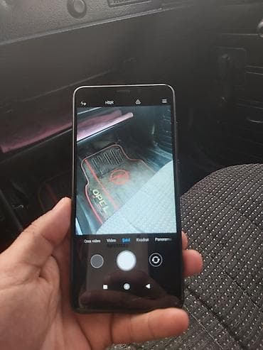 Redmi 5 prablemi ekran susesinde asagda yungul çati var barmaq izi üz