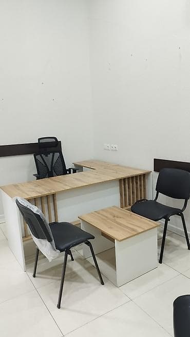 riyad ticarət mərkəzi mebel: ✅Stokda: 5 ədəd ✅Yenidir! qiymət real öz qiymətidir! ❌Oturacaglar — 2