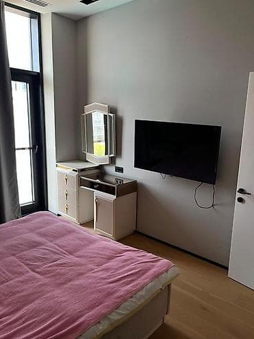 Mənzillər: İcarəyə verilir 2 otaqlı yeni tikili 75 m², Sea Breeze q. Kateqoriya — 6