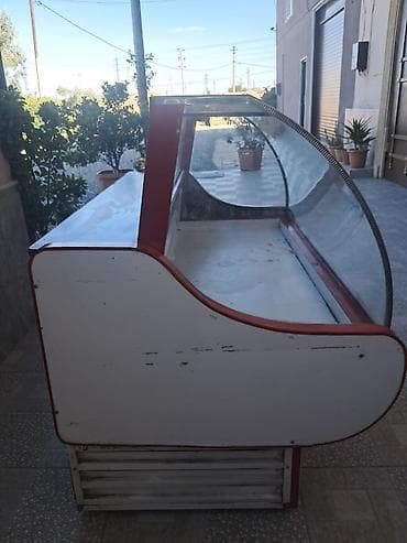 https:promo.bizon.az: Vitrin soyuducu 300 Azn. Ölçü 1.50.Tam işləkdir.Ünvan — 7