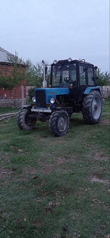 Belarus MTZ tipli kənd təsərrüfatı traktoru və qoşmaları saz veziyetde lalafo.az -da Belarus MTZ tipli kənd təsərrüfatı traktoru və qoşmaları saz veziyetde