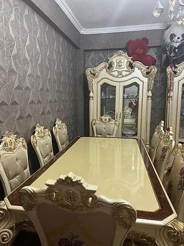 Masalar: Qonaq otağı üçün, İşlənmiş, Kvadrat masa, 8 stul — 1