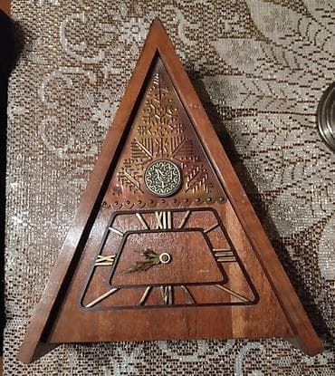 simsek makvin: Məhsul dəsti: Retro divar saatları, alüminium şirniyyat qəlibləri və — 1