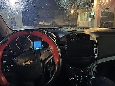 masin satsi: Chevrolet Cruze: 1.4 l | 2012 il 216000 km Sedan — 5
