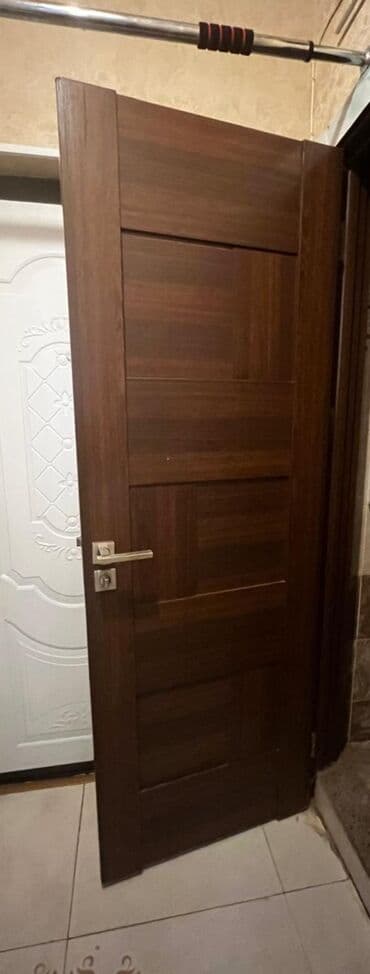 dəhliz dolabı işlənmiş: Otaq Hamam qapilari — 3