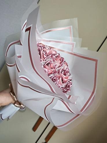 Lentdən hazırlanmış dekorativ güllər buketi. 15eded - Material