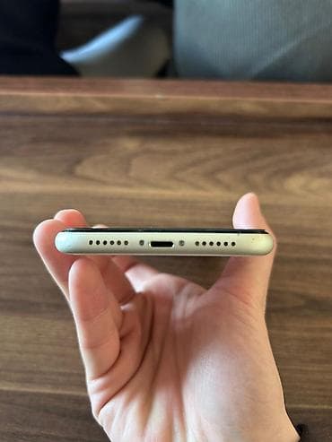 telefon ucun tripod: IPhone 11, 64 GB, Ağ, Zəmanət, Simsiz şarj, Face ID — 7