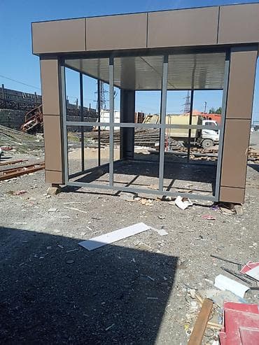 Metal konstruksiyalı şüşəbənd/kiosk pavilyon - Təyinat: küçə