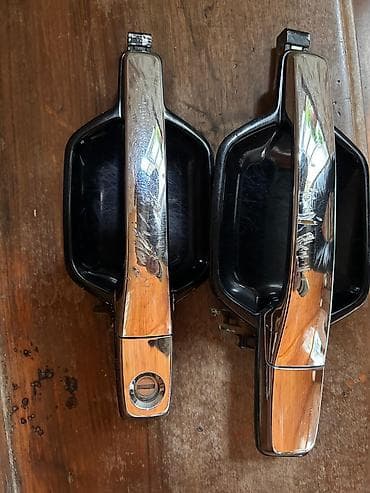 Avtomobil qapı tutacaqları: Komplekt, Mitsubishi 2007 — 1