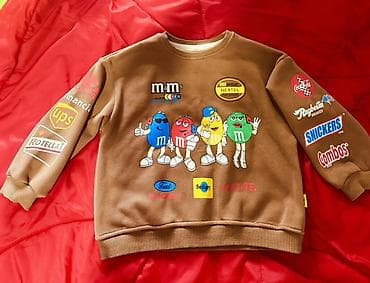 M&M’s temalı qəhvəyi sweatshirt - Rəng: qəhvəyi - Üz hissə