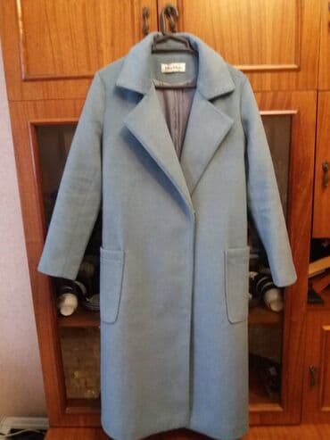 Maxmara palto, yaxshi veziyyetdedir, S-M razmer gedir 36-38, mavi