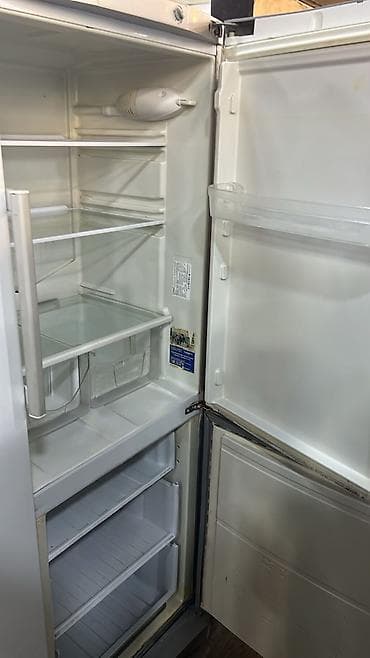 Indesit ikiqapılı soyuducu (alt hissədə dondurucu) - Rəng: gümüşü lalafo.az -da Indesit ikiqapılı soyuducu (alt hissədə dondurucu) - Rəng: gümüşü