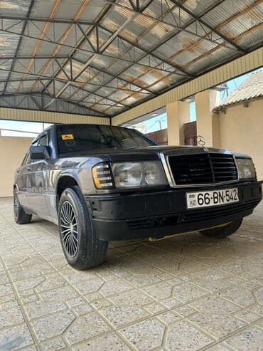мерс сапог грузовой бишкек цены: Mercedes-Benz 190E avtomobili. Avtomobil yaxşı vəziyyətdədir. Salon — 2