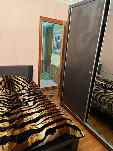 sibrizdə evlərin qiyməti: Bakı, 2 otaqlı, Köhnə tikili, m. Həzi Aslanov, 55 kv. m — 6