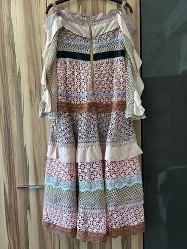 Self-Portrait brendin kokteyl don satılır 150 AZN-ə. Razmer M. 2 dəfə — 2