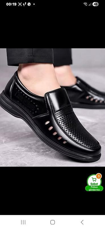 Məhsul: Kişi üçün klassik slip-on ayaqqabı - Rəng: Qara, parlaq üst