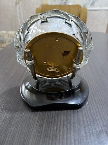 işig: Masaüstü saatlar, Mexaniki, Saniyə əqrəbi — 1