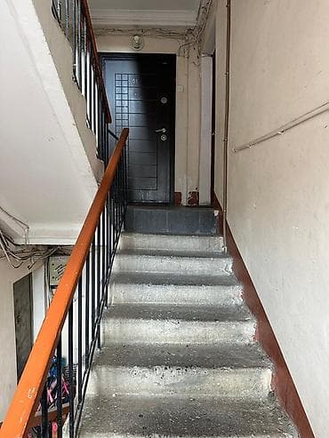 icarə az: Kirayə Mənzil – 3 otaqlı, ayrı-ayrı geniş otaqlarla. - Zal: yumşaq — 9