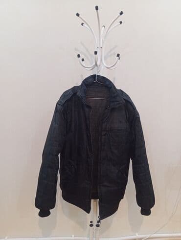 Qara kişi qış gödəkçəsi - Rəng: qara - Model: klassik, bel və