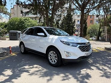 Chevrolet Equinox – ağ rəngli, şəhər və uzun yol üçün rahat kompakt — 4