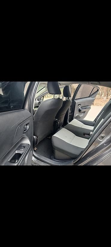 çen: Toyota Prius: 1.5 l | 2016 il Hetçbek — 6