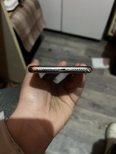 sumqayit soyuducu: IPhone X, 64 GB, Gümüşü, Face ID — 3